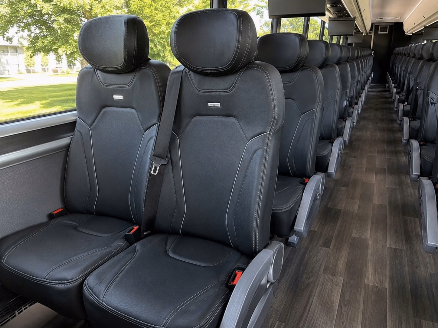 airport transfers and wedding weekend transportation in westminster