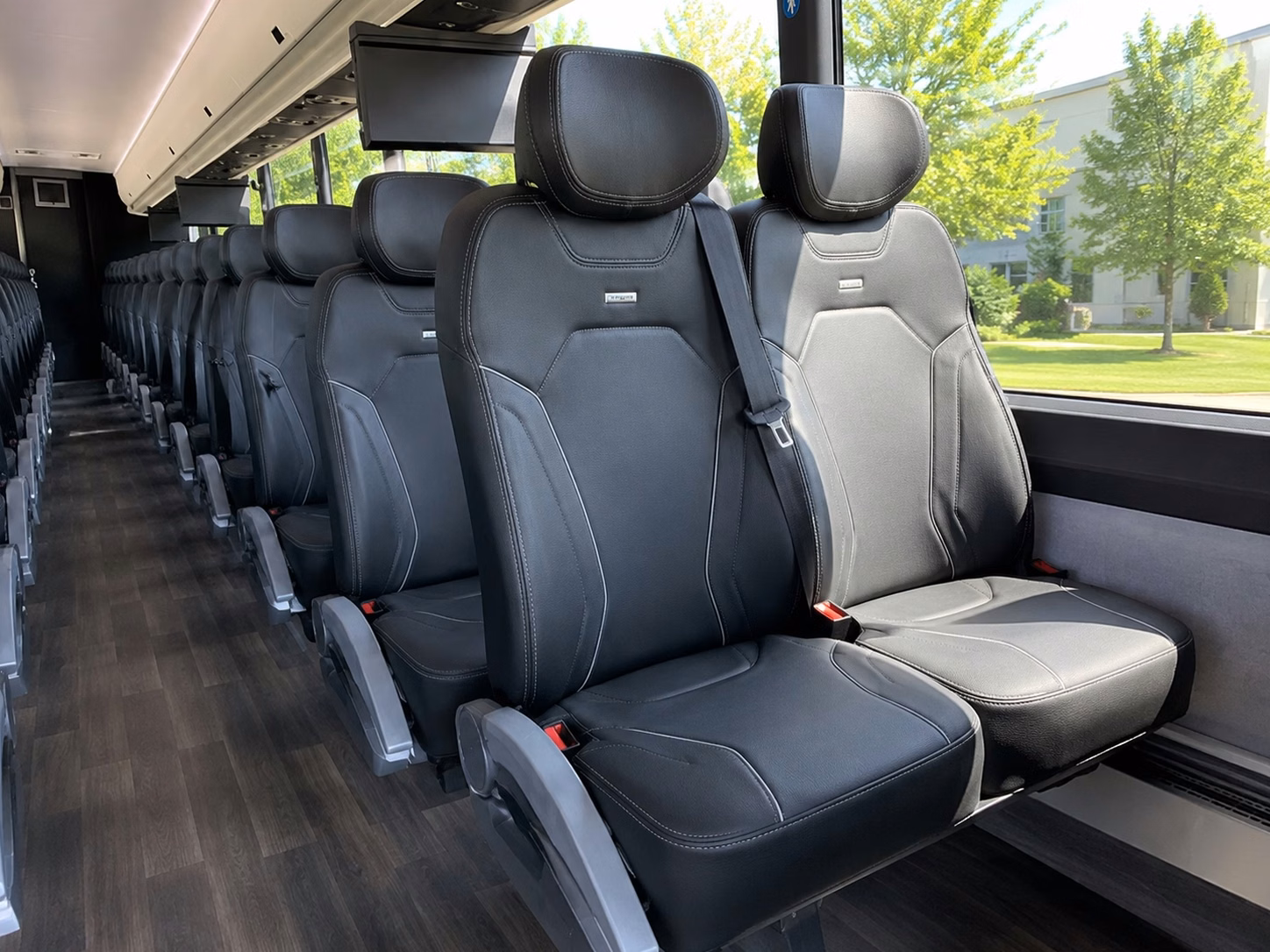 coachbuswestminster com is the go to for westminster vietnamese wedding transportation
